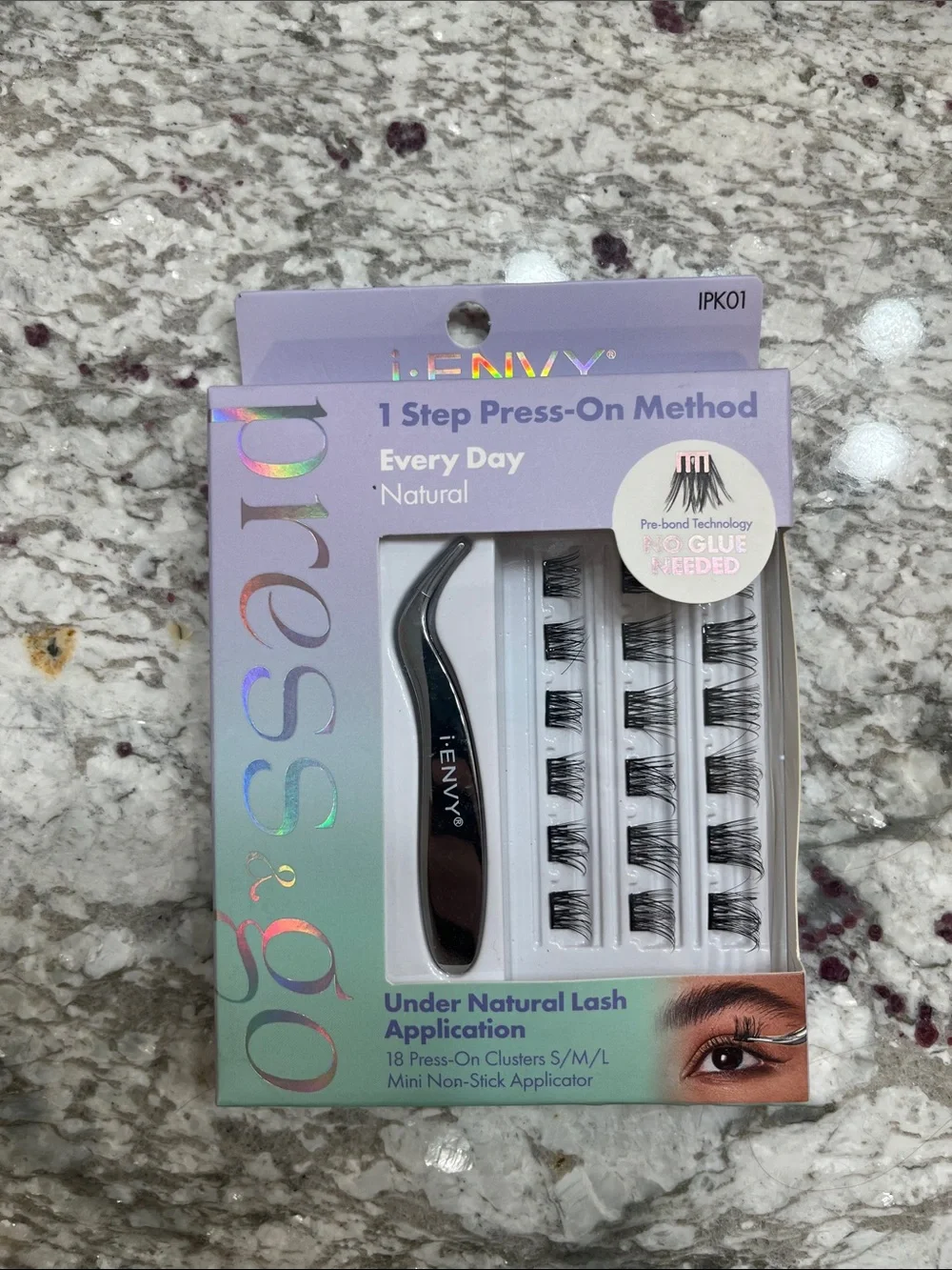 Kiss i-Envy 1 Step Press-On Cluster Lashes - Black Natural
